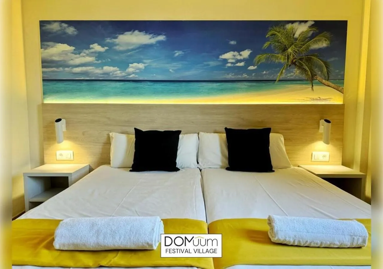 Domuum Holidays - Festival Village Salou