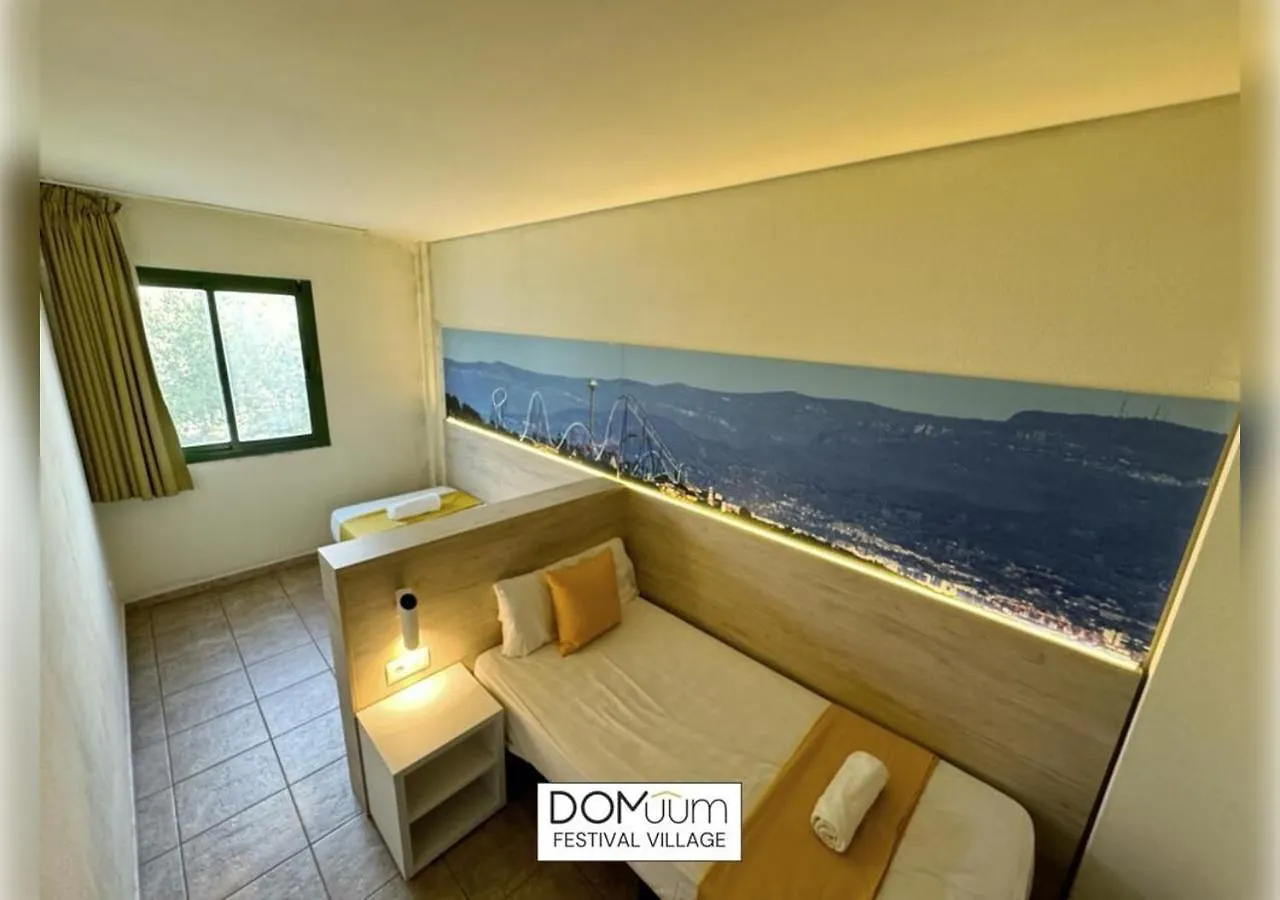 Domuum Holidays - Festival Village Salou Spain