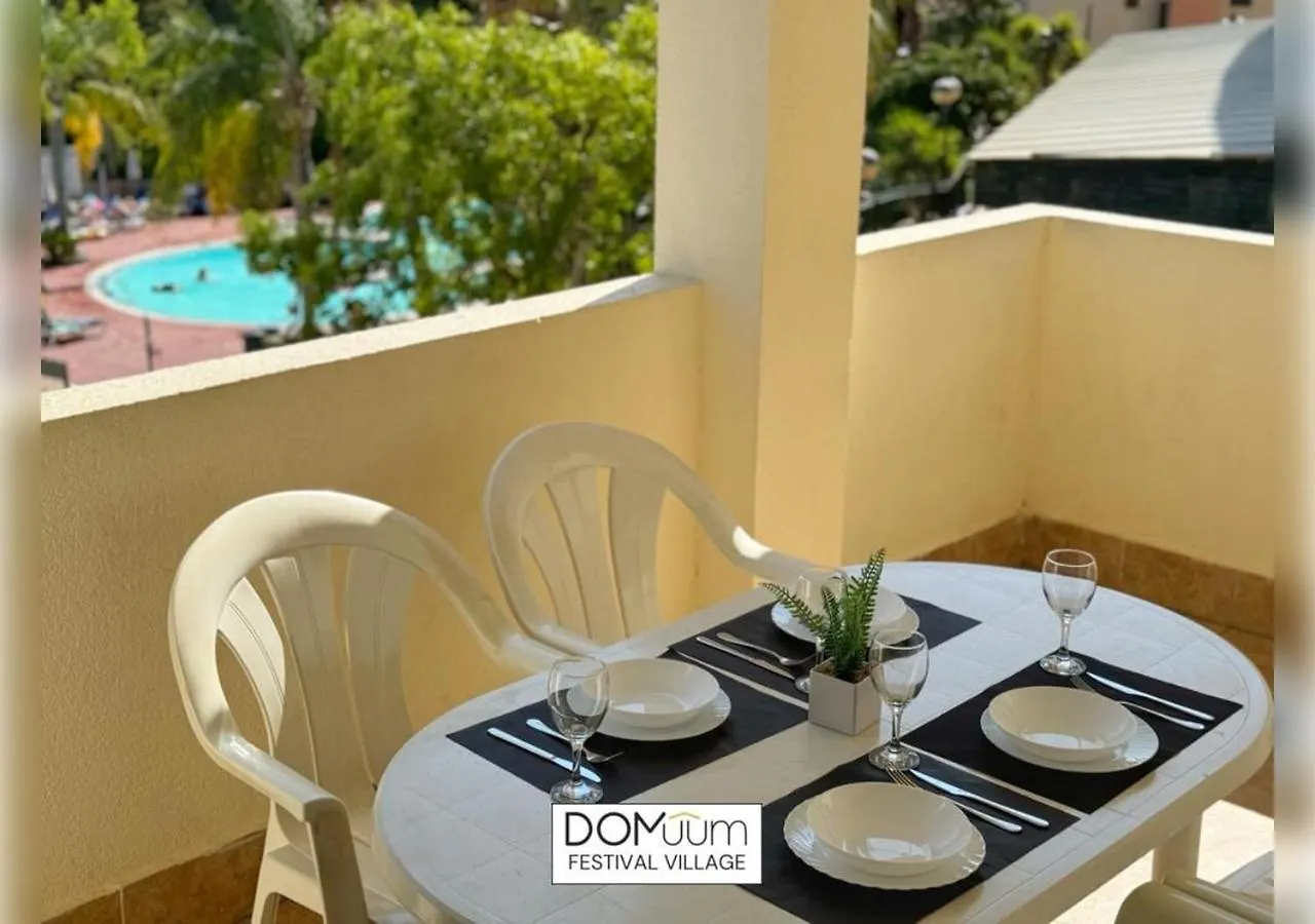 Domuum Holidays - Festival Village Salou Spanien